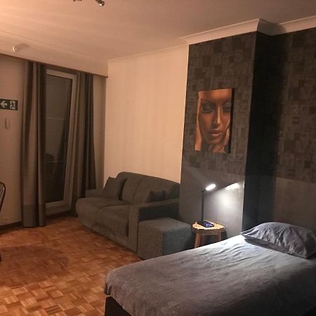 Cosy Room ฮัสเซลต์ ภายนอก รูปภาพ